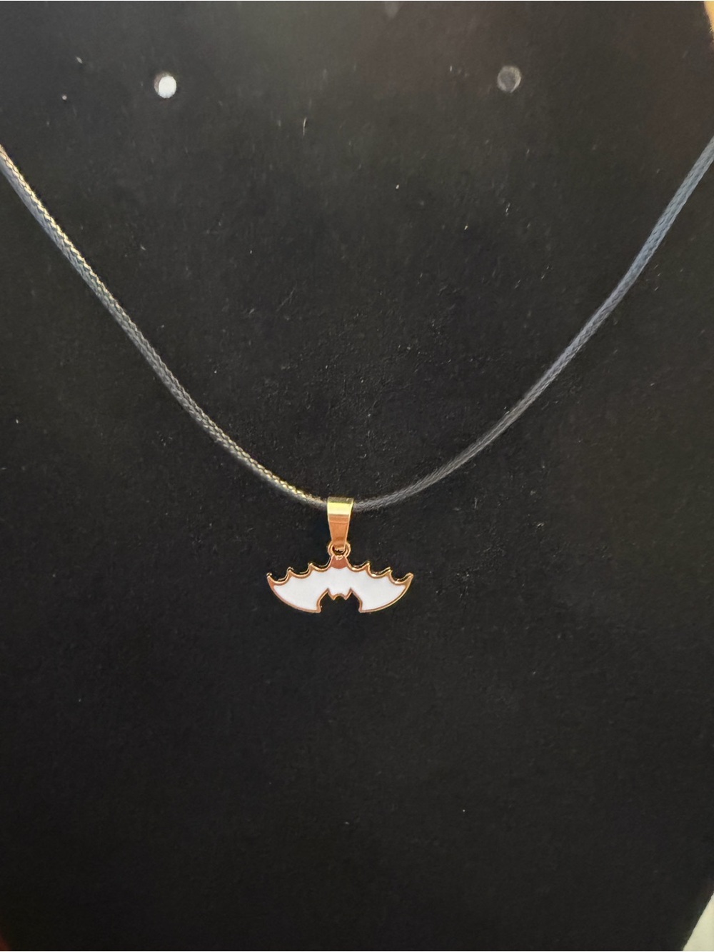 🧨New🧨Gold Tone White Bat Pendant Necklace